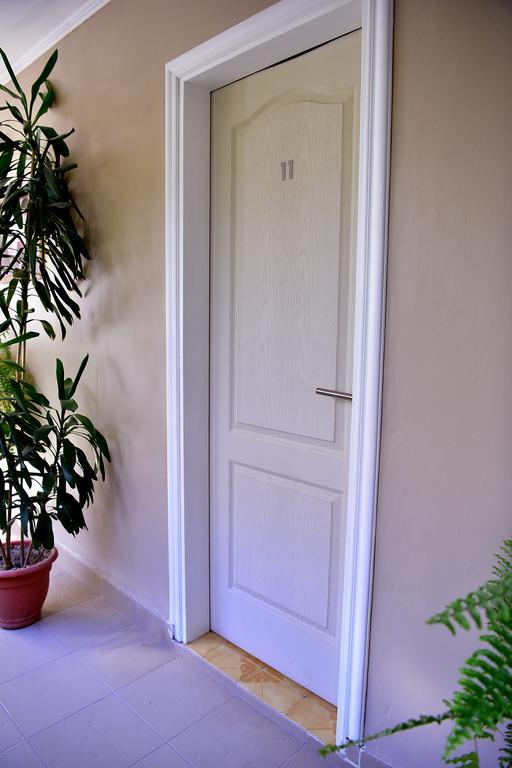 Hotel Ozieri San Antonio Oeste Zewnętrze zdjęcie